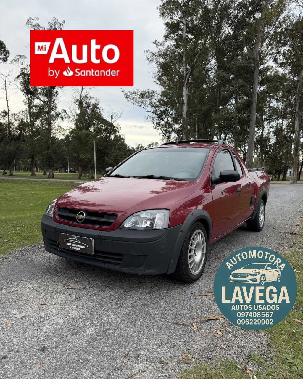 Chevrolet Montana roja de Automotora Lavega