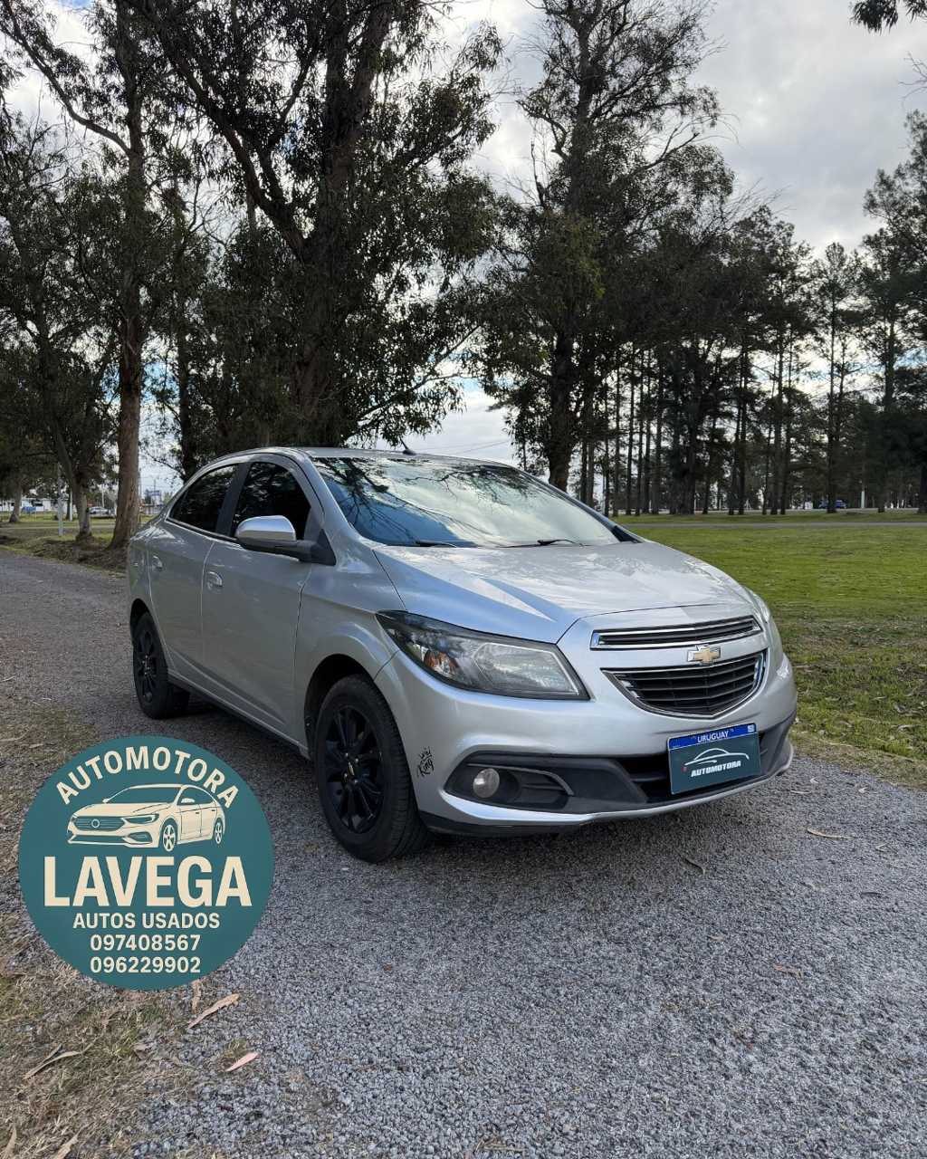 Chevrolet Prisma LTZ gris de Automotora Lavega