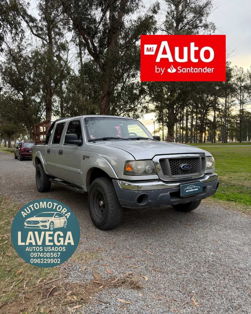 Ford Ranger gris de Automotora Lavega